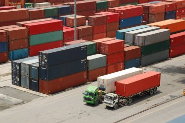 Tayland limanında kargo Konteynerler