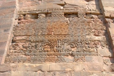 Sarnath antik kentinin tapınak ve Budist stupas