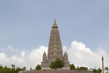 Bodh Gaya dini bir site ve hac ilişkili bir yerdir