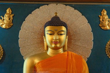 Mahabodhi Tapınağı içinde altın buda, Bodhgaya, Bihar, Hindistan.