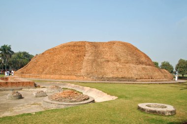 Sujata Stupa in Bodh Gaya, Hindistan