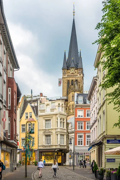 Aachen, Almanya - 23,2018 - Aachen, sokaklarında olabilir. Aachen Almanya, Belçika ve Hollanda ile sınırları yakınında bulunan'en batı şehridir.