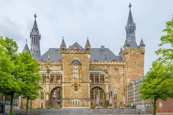 Kijk Het Gebouw Van Het Stadhuis Aachen Duitsland — Stockfoto