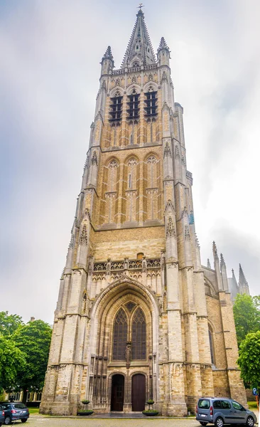 Zobrazit Bell Tower Katedrály Saint Martin Ypres Belgie — Stock fotografie