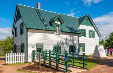 Cavendish, Amerika Birleşik Devletleri - Haziran 19,2018 - yeşil Gables çiftlik evi Cavendish içinde bulunur. Evde bir müze olduğunu