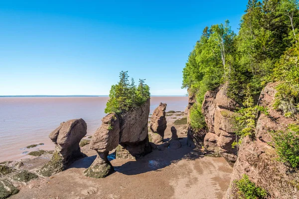 加拿大湾岩石形成的看法 — 图库照片