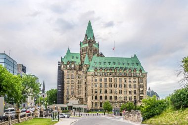 Ottawa, Kanada - Haziran 23,2018 - Konfederasyonu bina Ottawa parliament yakınındaki. Ottawa Kanada sermaye şehir olduğunu.