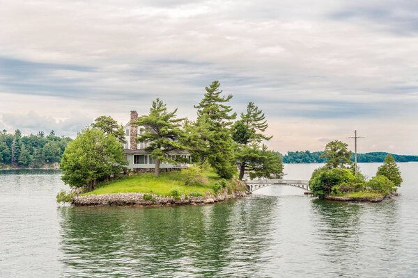 KINGSTON,CANADA - JUNE 24,2018 - Thousand Islands at the Saint Lawrence river. The Thousand Islands constitute an archipelago of 1,864 islands.