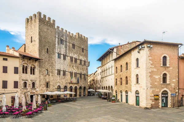 Massa Marittima Italia Septiembre 2018 Vista Lugar Garibaldi Con Edificio —  Fotos de Stock