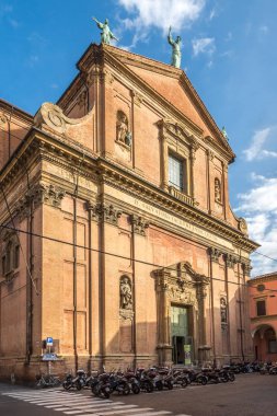 Bologna, İtalya - Eylül 24,2018 - kilise San Salvadore Bologna cephe manzaraya. Bologna Emilia-Romagna bölgesinin başkenti ve en büyük olduğunu.