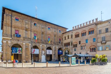 Parma, İtalya - Eylül 25,2018 - görünüm Parma Belediye Binası. Parma, mimari, müzik, sanat, jambon, peynir ve çevresindeki kırsal için ünlü bir şehir olduğunu.