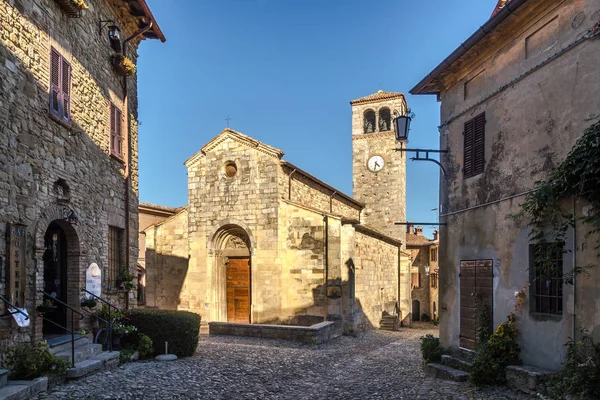 Vigoleno Italia Septiembre 2018 Iglesia San Giorgio Las Calles Vigoleno —  Fotos de Stock