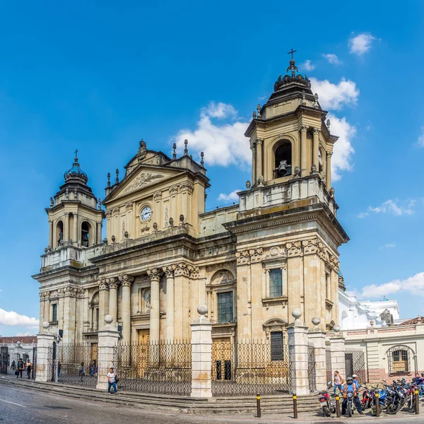 Vista para a Catedral Metropolitana da Cidade da Guatemala - Guatemala — Fotografia de Stock