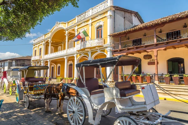 En las calles de Granada en Nicaragua — Foto de Stock