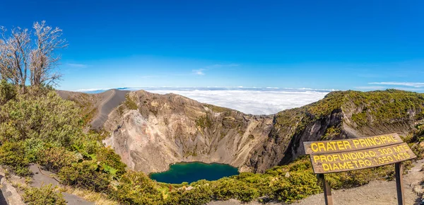 Panoramic view to the Crater of Irazu Volcano (Principal Lake)at Irazu Volcano National Park in Costa Rica — Stock Photo, Image