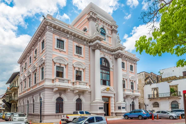 Bâtiment de l'Hôtel de Ville dans le Vieux Quartier (Casco Viejo) de Panama City - Panama — Photo