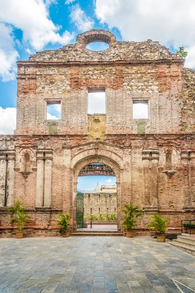 Santo Domingo Convent in Old District (Casco Viejo) of Panama City - Panama — Stock Photo, Image
