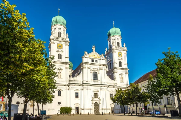 Vista de la Catedral de San Esteban en Passau - Alemania —  Fotos de Stock