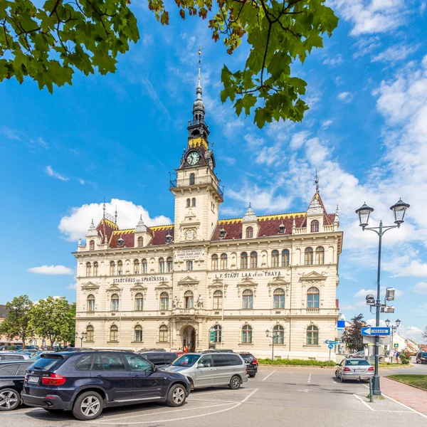 Vista en el Ayuntamiento de Laa an der Thaya en Austria —  Fotos de Stock