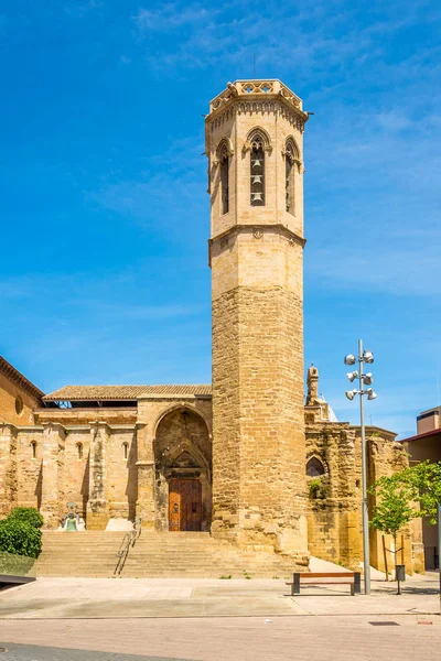 Vista al campanario de la iglesia de San Llorenz en Lleida - España —  Fotos de Stock