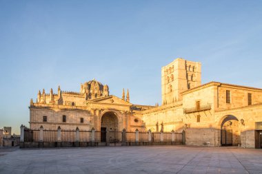 Morning view at the Cathedral of El Salvador in Zamora - Spain clipart
