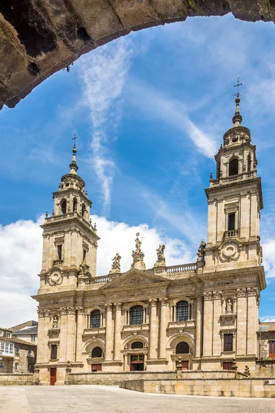 Vista en la Fascade de la Catedral de Santa Maria en Lugo - España —  Fotos de Stock