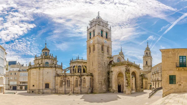 Panoramatický pohled na složitou budovu katedrály v Lugo-SP — Stock fotografie