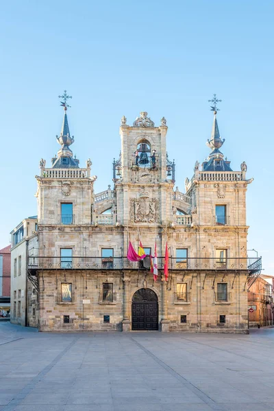 Vista en el Ayuntamiento desde Espana lugar en Astorga - España — Foto de Stock