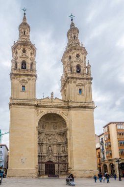Logrono'daki Santa Maria de la Redonda Kilisesi'nde manzara - İspanya