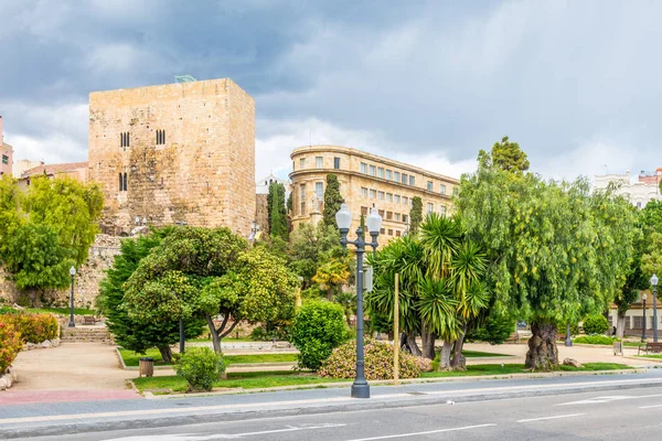 Pohled na budovu muzea v Tarragoně-Španělsko — Stock fotografie
