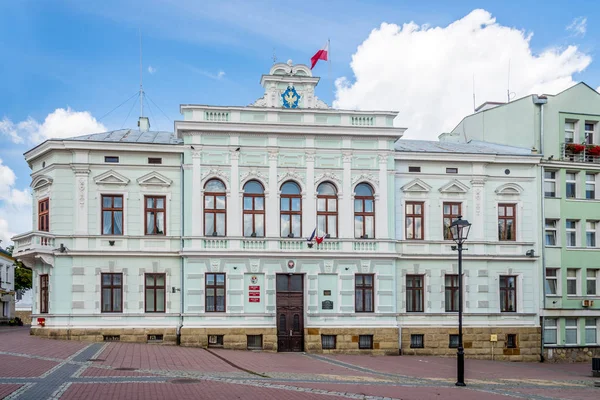 Vista en el nuevo ayuntamiento de Sanok - Polonia —  Fotos de Stock