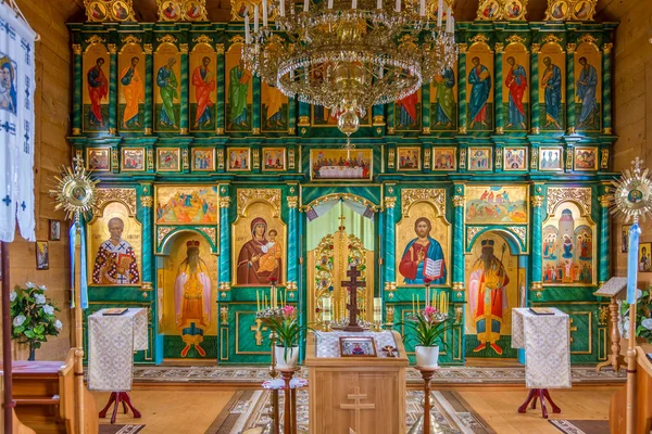 Decoration of Interior of Wooden Church Virgin Mary in Komancza village - Poland — Stock Photo, Image