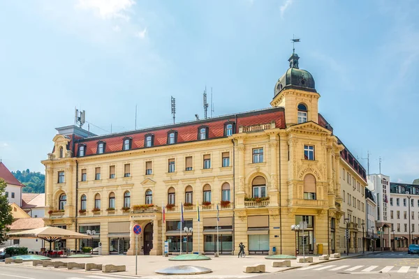 Widok w budynku hali narodowej na ulicach Celje w Słowenii — Zdjęcie stockowe