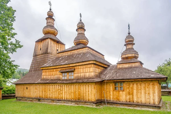 Vista Iglesia Madera Protección Santísima Virgen Mirola Pueblo Eslovaquia — Foto de Stock