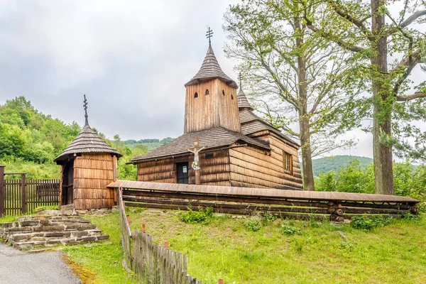 Vista Iglesia San Bazil Grande Aldea Krajne Cierno Eslovaquia — Foto de Stock