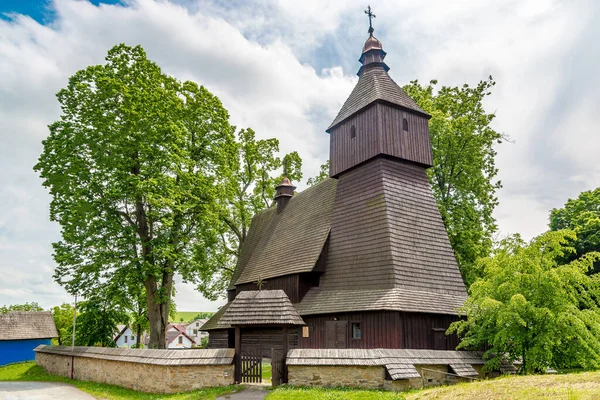 Hervartov Slowakije Juni 2020 Zicht Houten Kerk Van Sint Franciscus — Stockfoto