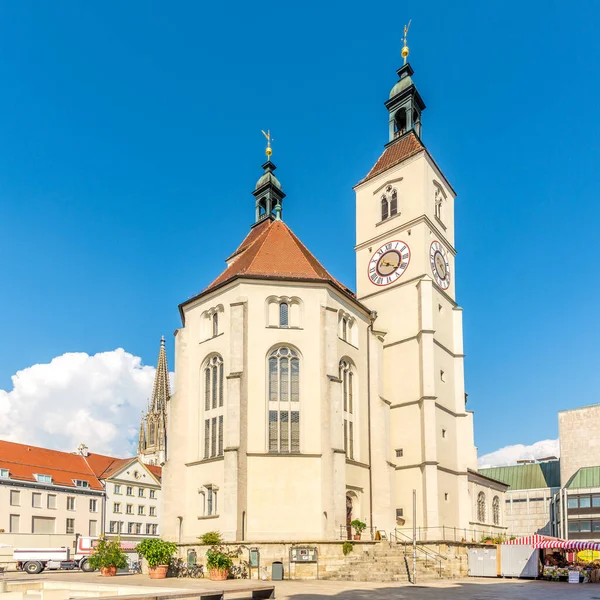 Regensburg ドイツ 2020年8月10日 レーゲンスブルクの福音教会をご覧ください レーゲンスブルク Regensburg ドナウ川 ナブ川 レーゲン川の合流点に位置するドイツ南東部の都市 — ストック写真