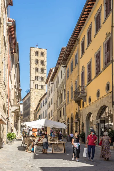 Arezzo イタリア 2020年9月5日 アレッツォの通りで アレッツォはトスカーナに位置する同名の都市と州の首都です — ストック写真
