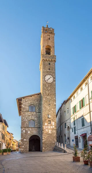 Montalcino Talya Eylül 2020 Montalcino Sokaklarındaki Priori Sarayı Bakın Montalcino — Stok fotoğraf