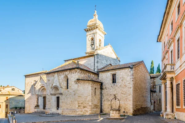 Pohled Kostel Pieve Dei Santi Quirico Giulitta San Quirico Orcia — Stock fotografie