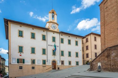 Castelfiorentino, İtalya 'daki belediye binasına bakın.