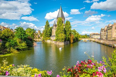 Metz - Fransa sokaklarındaki Kilisenin Yeni Tapınağı