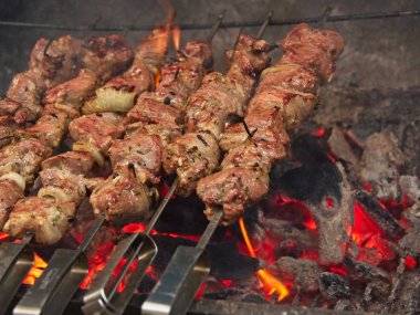 Kuzu Shishkebab
