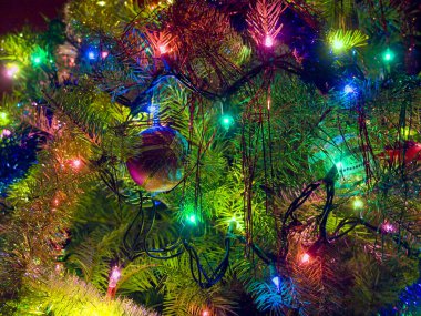 Madalyalı Noel ağacı