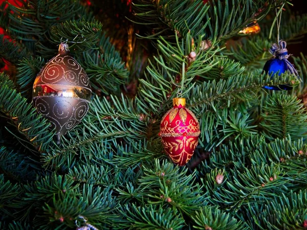 Decoraciones del árbol de Navidad — Foto de Stock