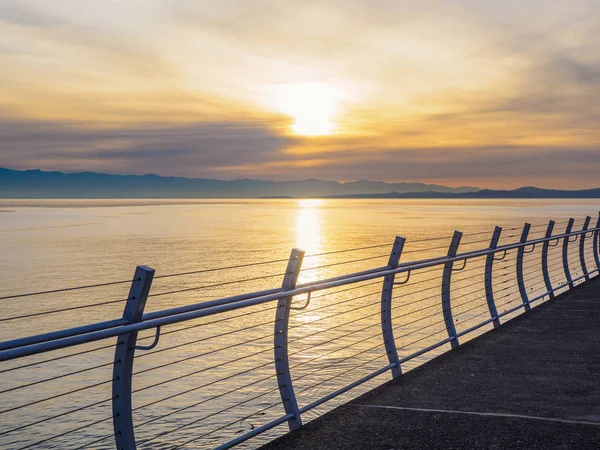 Zachód słońca w Ogden Point Breakwater, Victoria BC — Zdjęcie stockowe