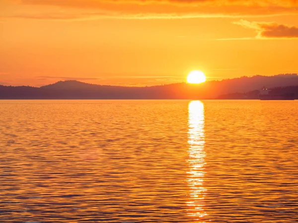 Puesta de sol en el rompeolas de Ogden Point, Victoria BC — Foto de Stock