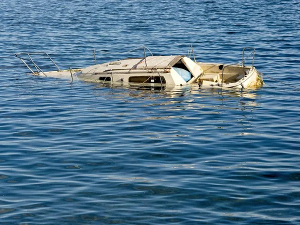 Barco hundido — Foto de Stock