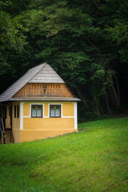 Eski köyde geleneksel evin görünümü