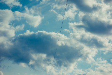 Gündüz bulutlu gökyüzü, doğa arka planı